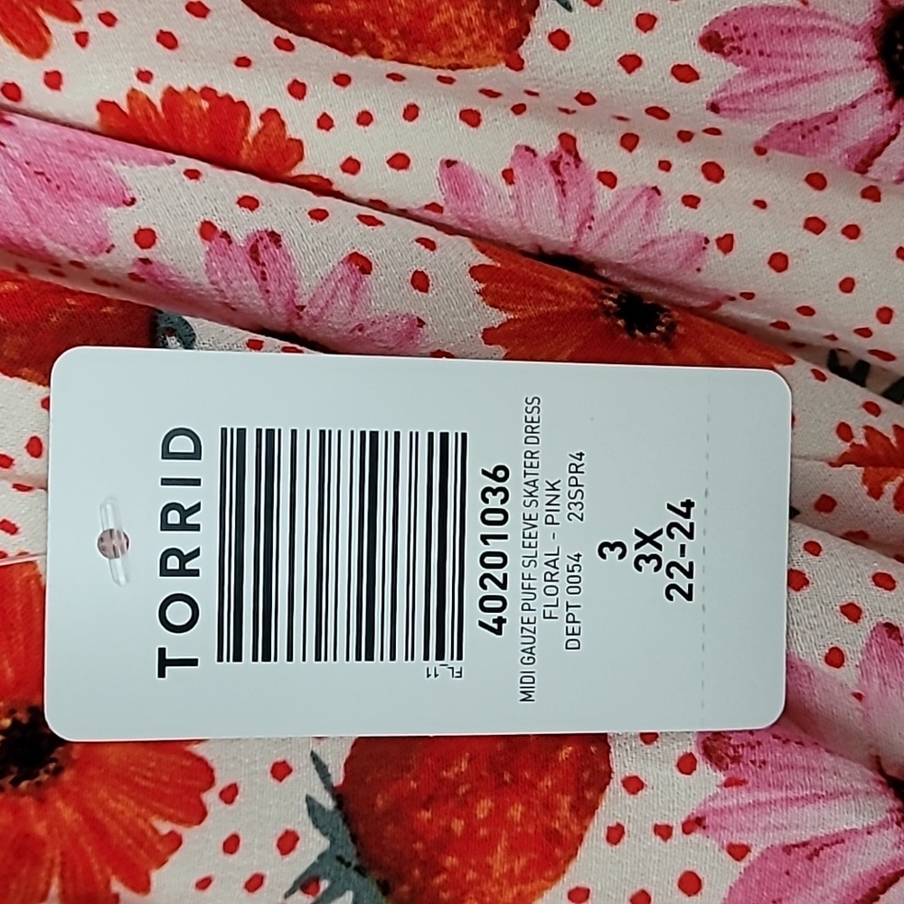 Retro Chic Strawberry/Daisy Off Shoulder Dress - Picture 7 of 8